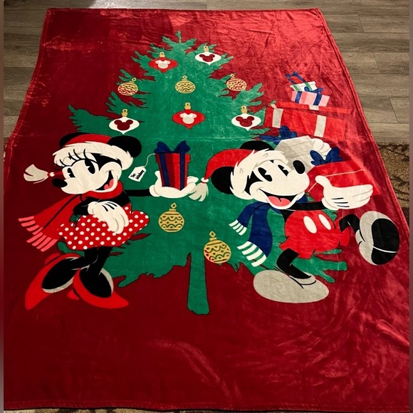 Jay Franco & Sons Disney Mickey Minnie Mouse Christmas Throw/Blanket 59”x78” - Picture 2 of 5
